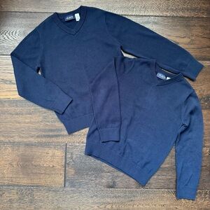 Children’s Place Navy V-Neck Sweater (2)